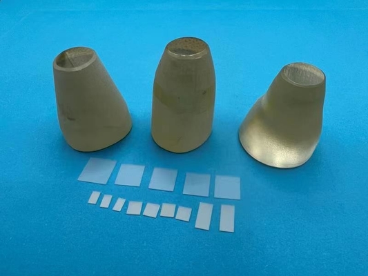 10mm quadratisches F.E. lackiertes SrTiO3 Crystal Wafer verwendete als optisches Windows