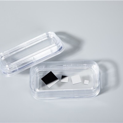 Quadratischer Fe-dotierter SrTiO3-Kristallwafer für Halbleiter 10 mm