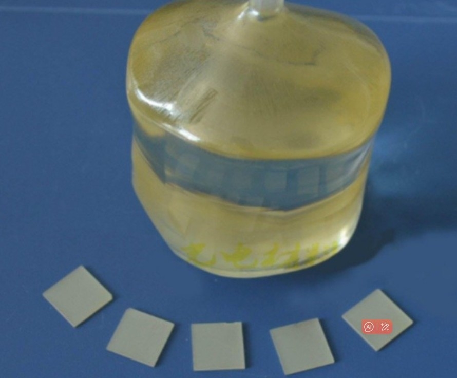 Erhöhen Sie Ihre Forschung und Innovation mit hochreinen SrTiO3-Einzelkristallen für fortgeschrittene Elektronik und Photonik
