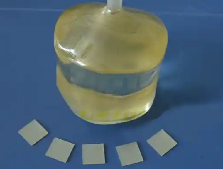 LaSrAlO4 Kristallwafer Die optimale Lösung für Hochtemperatur-Überleitende YBCO-Forschung und -Produktion