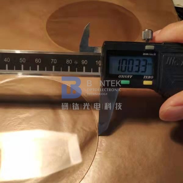 4&quot; 6&quot; Quarz-piezoelektrische Oblaten LiNbO3 LiTaO3 tauchen Polier für SÄGE und BAW-Gebrauch auf